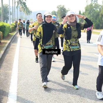 Runner Photo 6943114