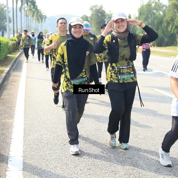 Runner Photo 6943116