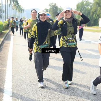 Runner Photo 6943117