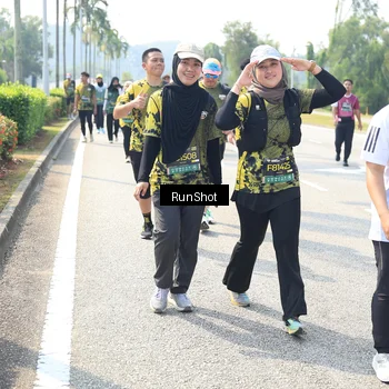 Runner Photo 6943120