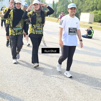 Runner Photo 6943133