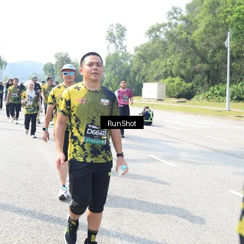 Runner Photo 6943140