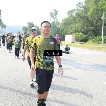 Runner Photo 6943142