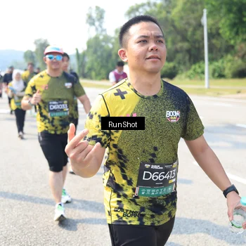Runner Photo 6943159