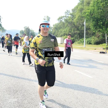 Runner Photo 6943172