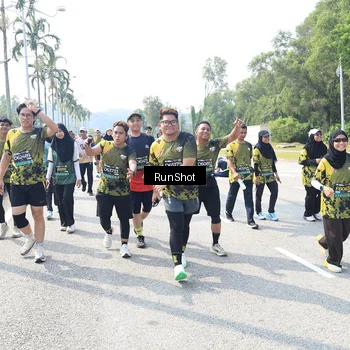 Runner Photo 6943208