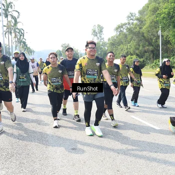 Runner Photo 6943211