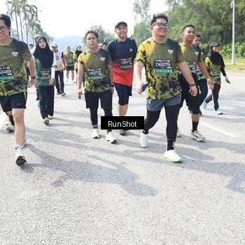 Runner Photo 6943218