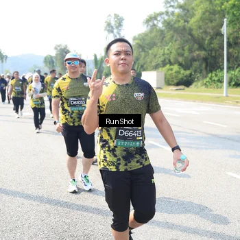 Runner Photo 6943226