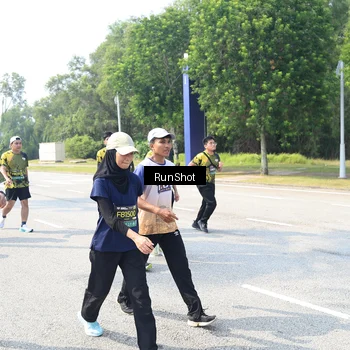 Runner Photo 6943274