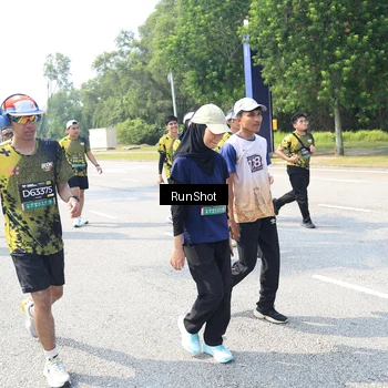 Runner Photo 6943275