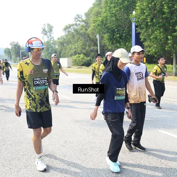 Runner Photo 6943278