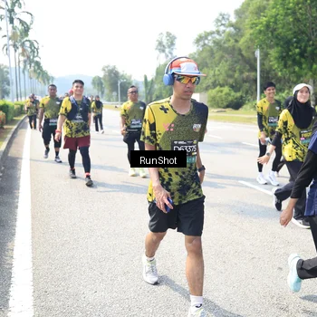 Runner Photo 6943280