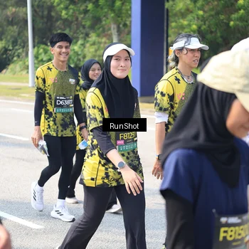 Runner Photo 6943283