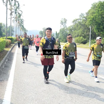 Runner Photo 6943303