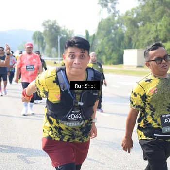 Runner Photo 6943309