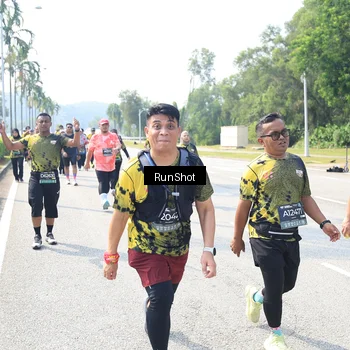 Runner Photo 6943311