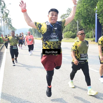 Runner Photo 6943317
