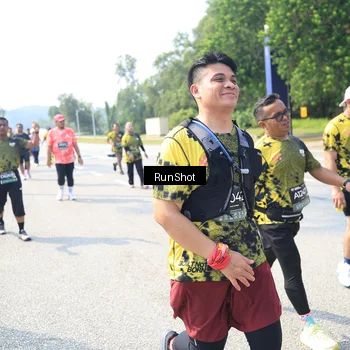 Runner Photo 6943325