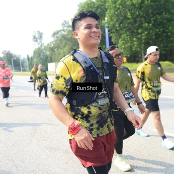 Runner Photo 6943327