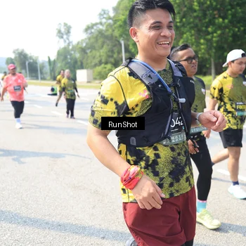 Runner Photo 6943329