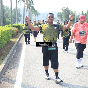 Runner Photo 6943339