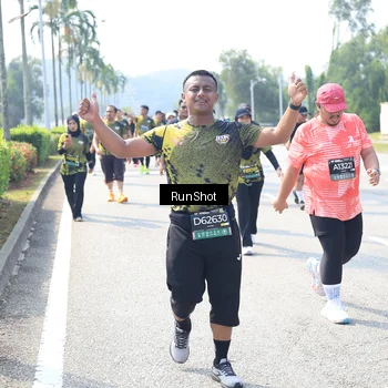 Runner Photo 6943342