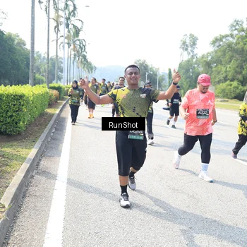 Runner Photo 6943348