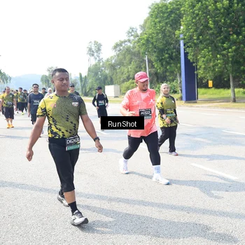 Runner Photo 6943357