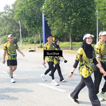 Runner Photo 6943360