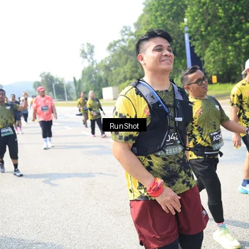 Runner Photo 6943361
