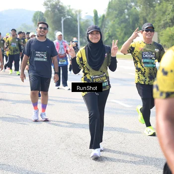 Runner Photo 6943365