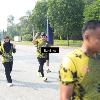 Runner Photo 6943374