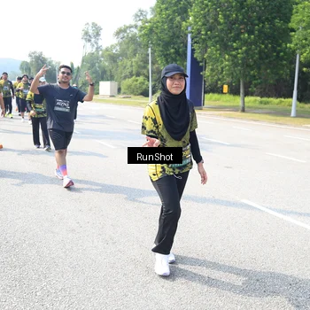 Runner Photo 6943393