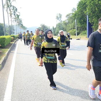 Runner Photo 6943418