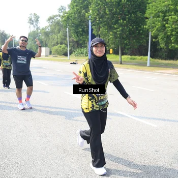 Runner Photo 6943420
