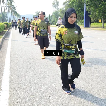 Runner Photo 6943433