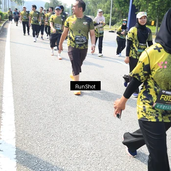 Runner Photo 6943445