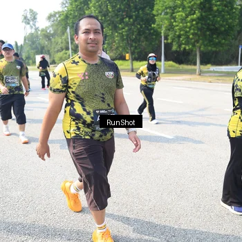 Runner Photo 6943470