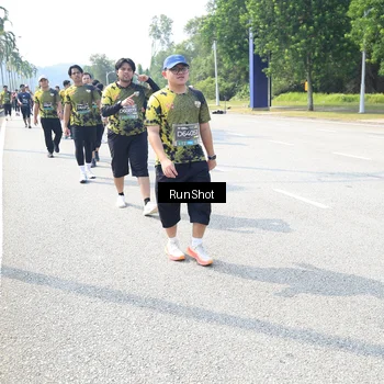 Runner Photo 6943486