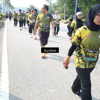 Runner Photo 6943488