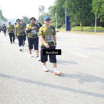 Runner Photo 6943490