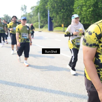Runner Photo 6943492