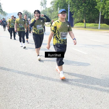 Runner Photo 6943494