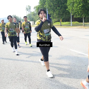 Runner Photo 6943513