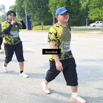 Runner Photo 6943515