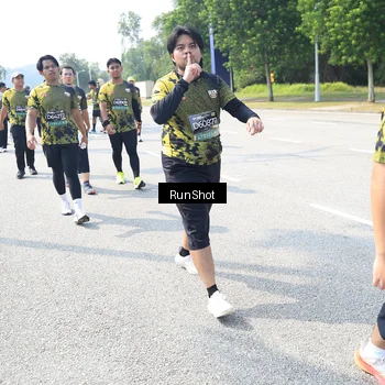 Runner Photo 6943517