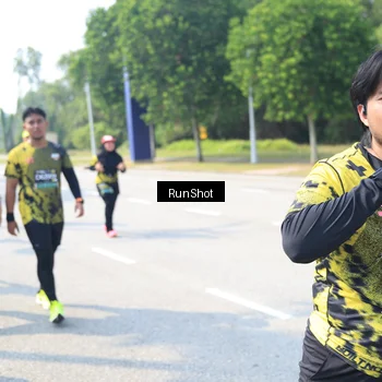 Runner Photo 6943535