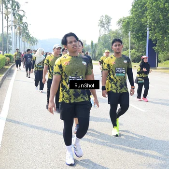 Runner Photo 6943536