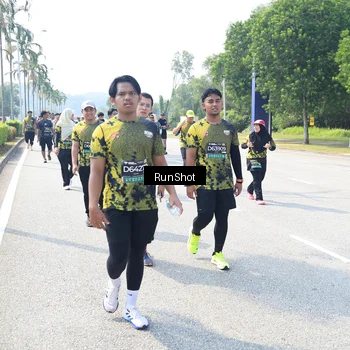 Runner Photo 6943542